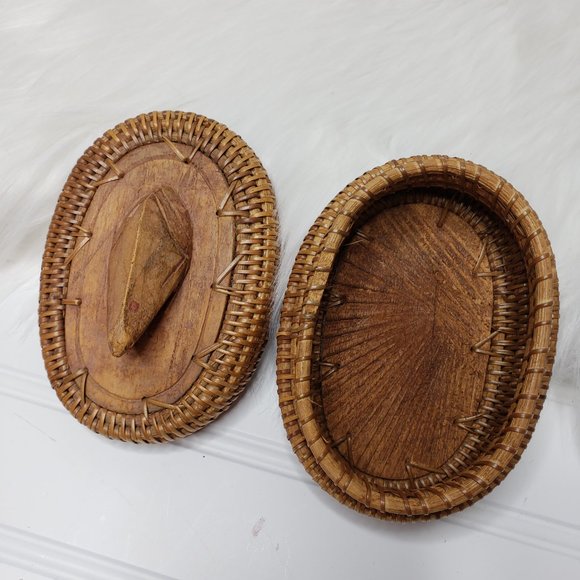 VTG Lombok Carved Wood Frog Rattan Basket Weave Indonesian Island Trinket Box - Picture 4 of 11